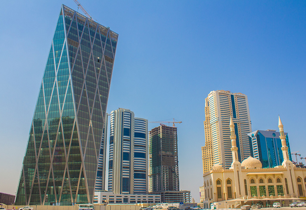 Башня ала. Шарджа Тауэр. Башня Аль-Хикма. Башни Аль-Бахар (aedas Architects, Абу-Даби, 2012). Башни Аль-Казим.